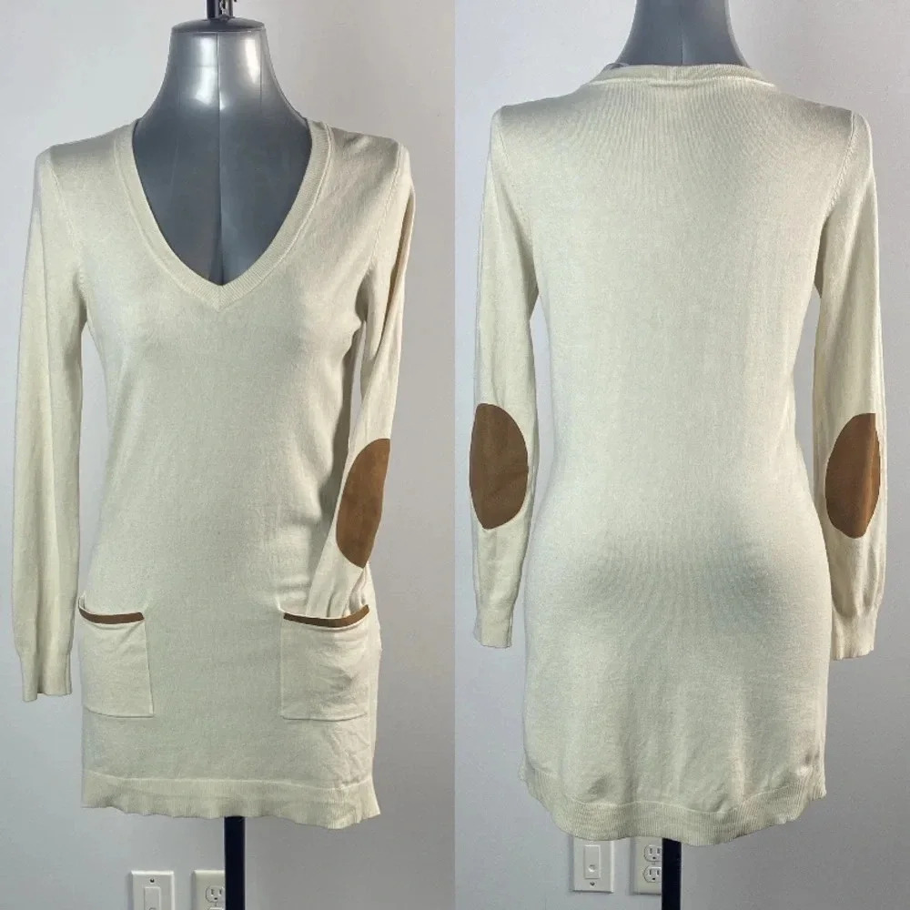 2/$25 Cream beige off white long sleeve vneck pullover with pockets tunic sz M